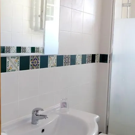 Bnbinb La Cour Enchantee * Brugairolles