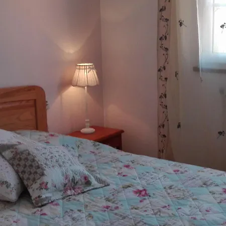 Bnbinb La Cour Enchantee