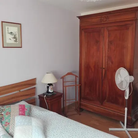 Bnbinb La Cour Enchantee Panzió *