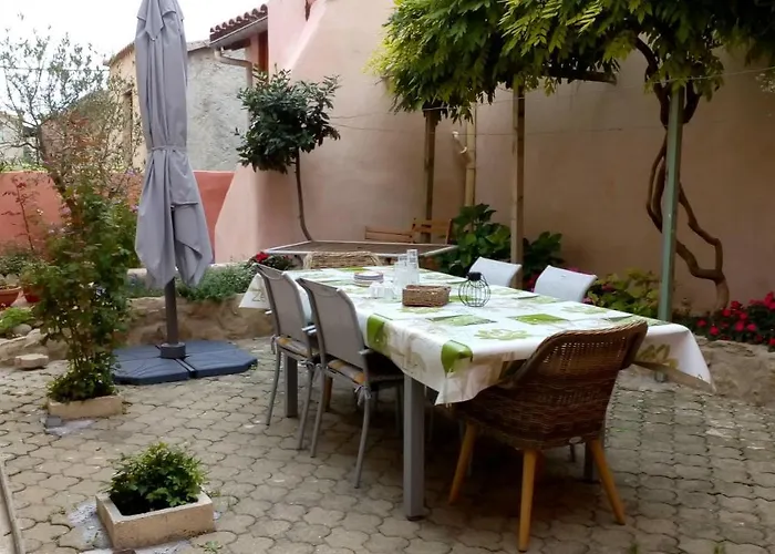 Frühstückspension Bnbinb La Cour Enchantee Brugairolles