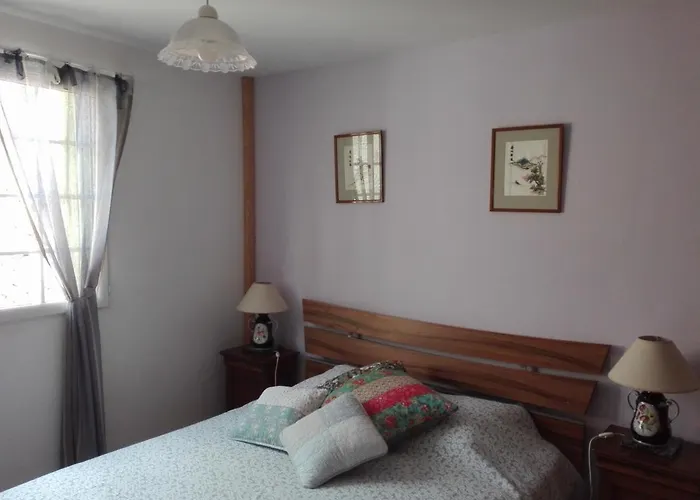 Frühstückspension Bnbinb La Cour Enchantee Brugairolles