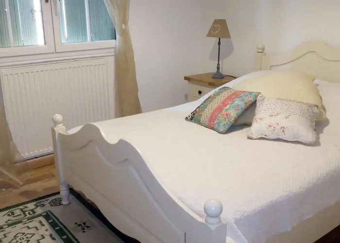 Frühstückspension Bnbinb La Cour Enchantee Brugairolles